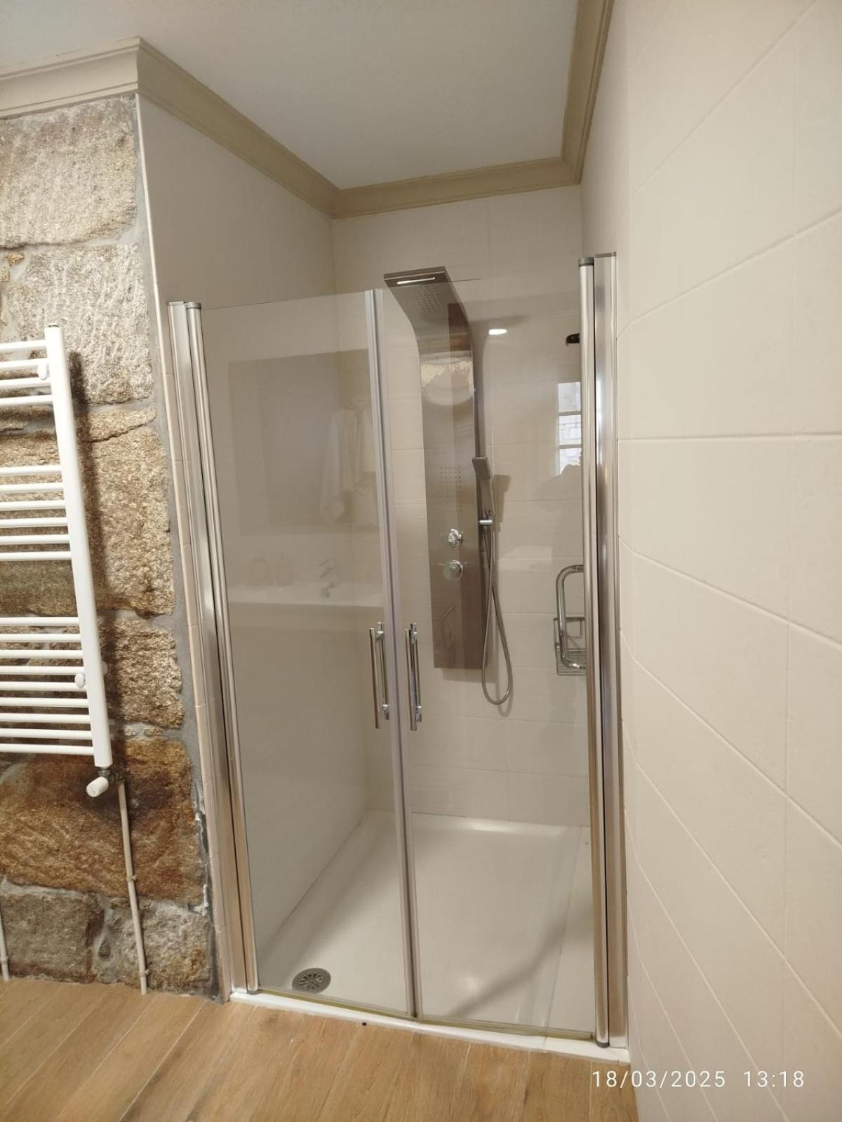 O Apartamento Do Xanza, Ideal Para Parejas Adaptado Movilidad Reducida Meis Екстериор снимка